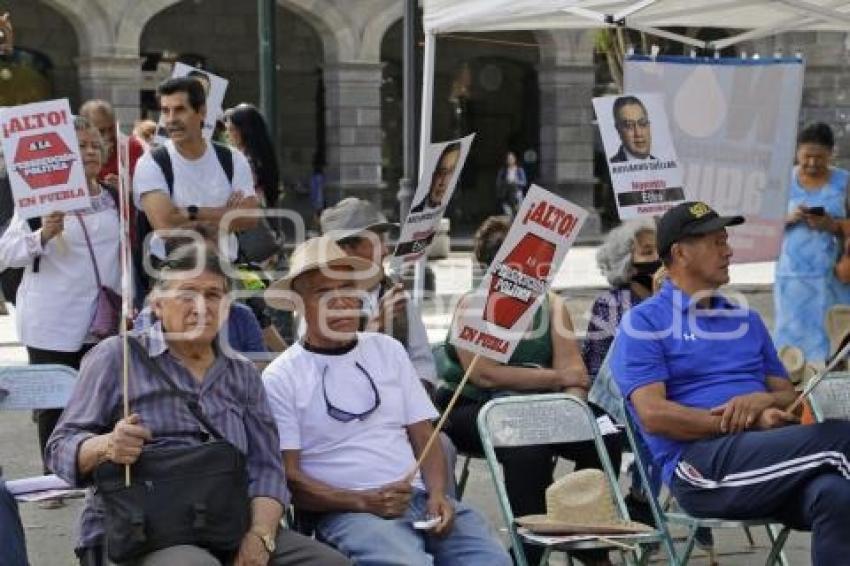 PROTESTA . ABELARDO CUELLAR