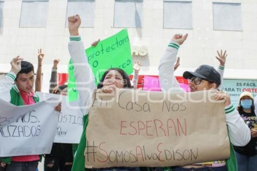 MANIFESTACIÓN . AGRESIÓN ALUMNO