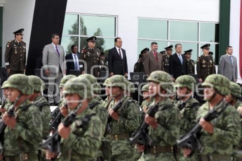 ZONA MILITAR . PROTESTA