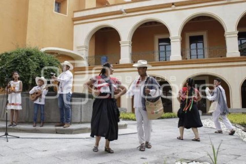 CULTURA . FERIA DE HUAUCHINANGO