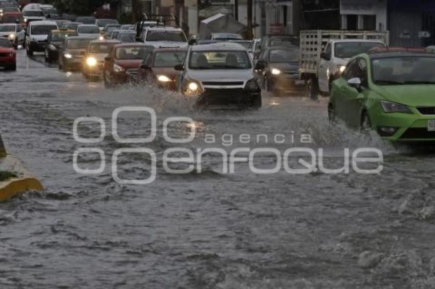 LLUVIAS . INUNDACIÓN