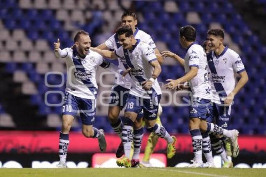 FÚTBOL . CLUB PUEBLA VS SANTOS