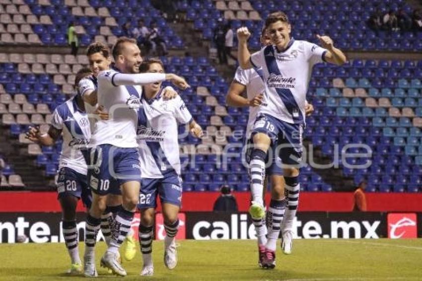 FÚTBOL . CLUB PUEBLA VS SANTOS