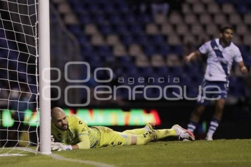 FÚTBOL . CLUB PUEBLA VS SANTOS