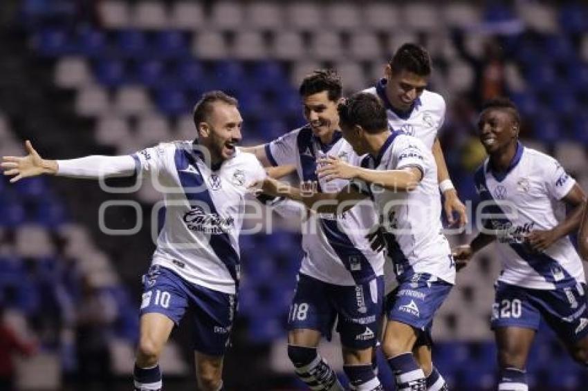 FÚTBOL . CLUB PUEBLA VS SANTOS