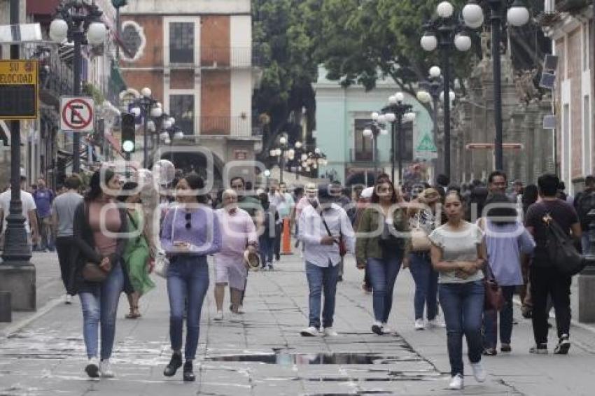 CALLE PEATONAL . 16 DE SEPTIEMBRE