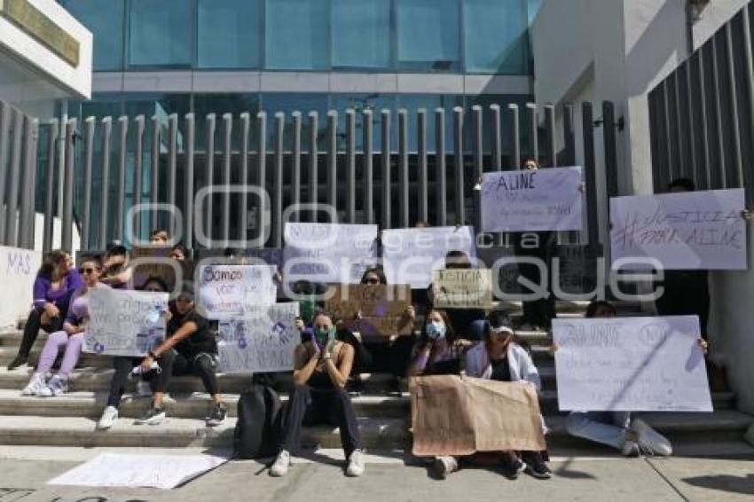 MANIFESTACIÓN FEMINICIDIO