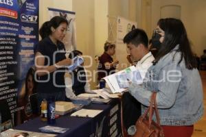 EXPO BECAS DE UNIVERSIDADES