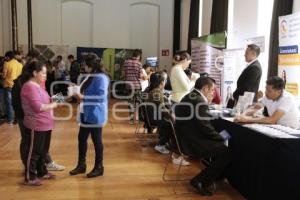 EXPO BECAS DE UNIVERSIDADES