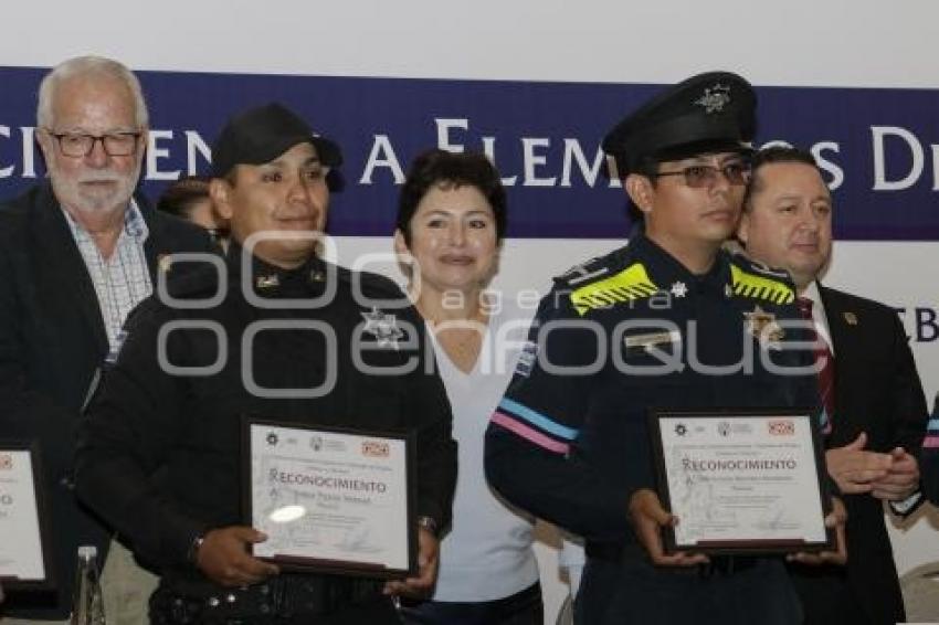 CANACO . RECONOCIMIENTOS A POLICÍAS