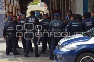 TEHUACÁN . PROTESTA POLICÍAS