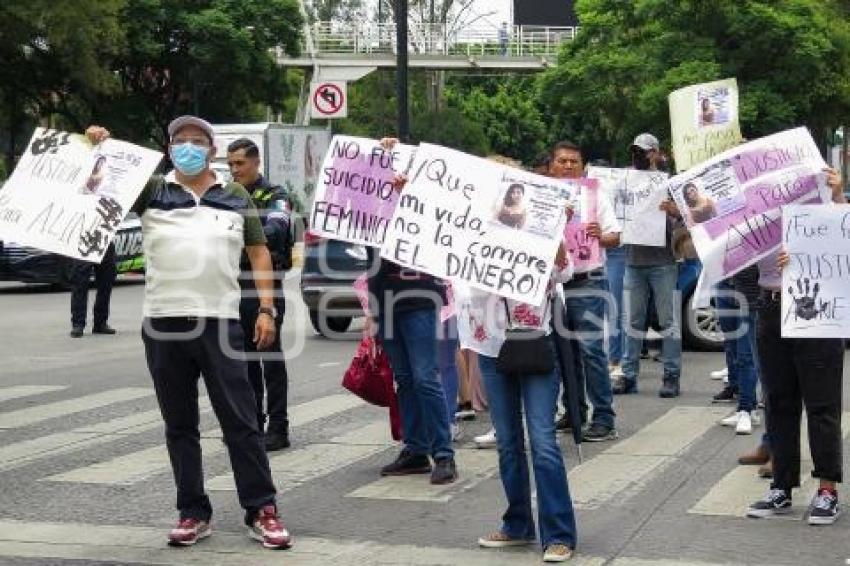 MANIFESTACIÓN FEMINICIDIO