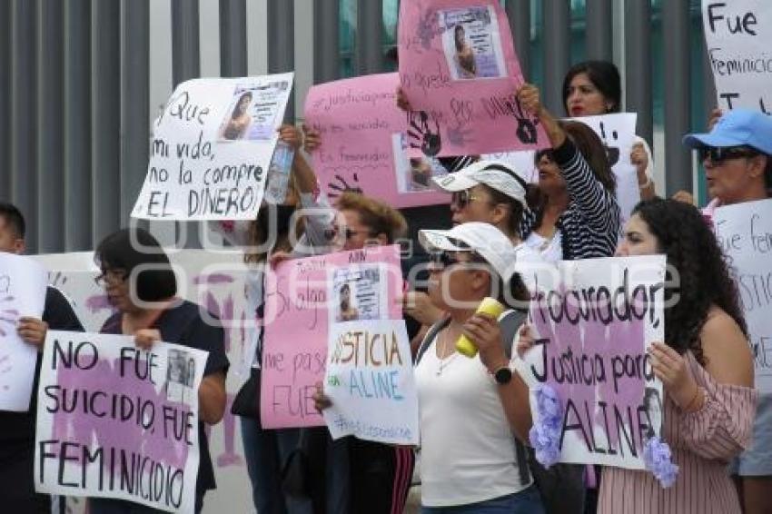 MANIFESTACIÓN FEMINICIDIO