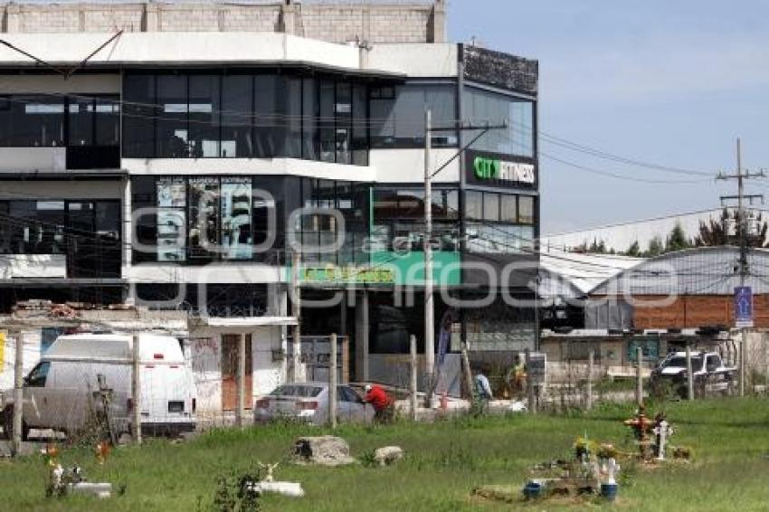 CUAUTLANCINGO . BALACERA GIMNASIO