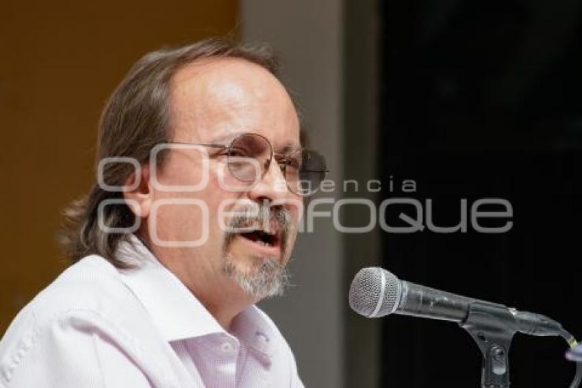 CULTURA . ENRIQUE GLOCKNER