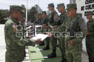 EJÉRCITO . CEREMONIA CURSO DE BLINDAJE