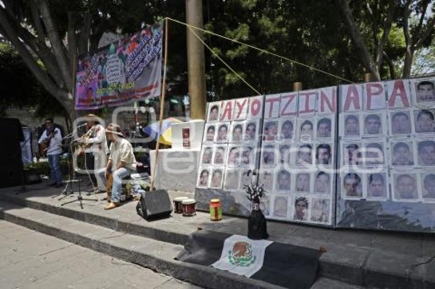 MANIFESTACIÓN . AYOTZINAPA