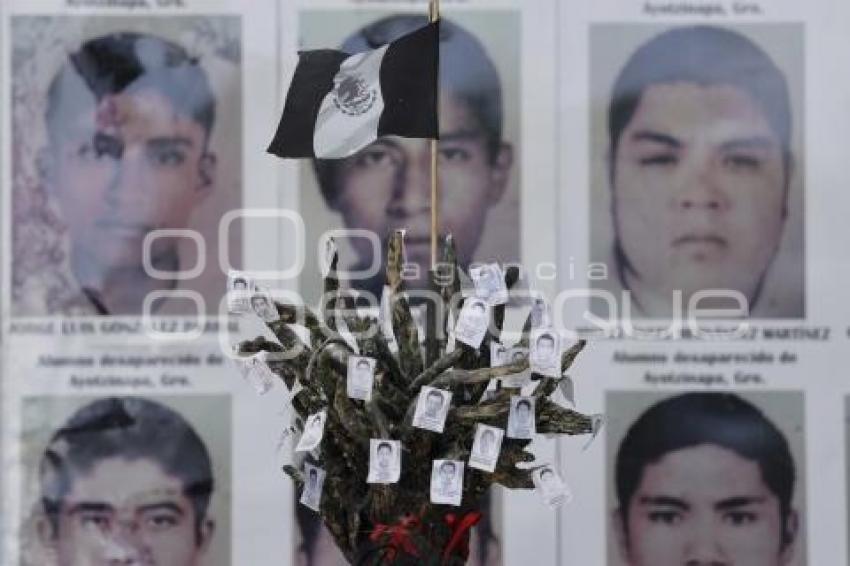 MANIFESTACIÓN . AYOTZINAPA