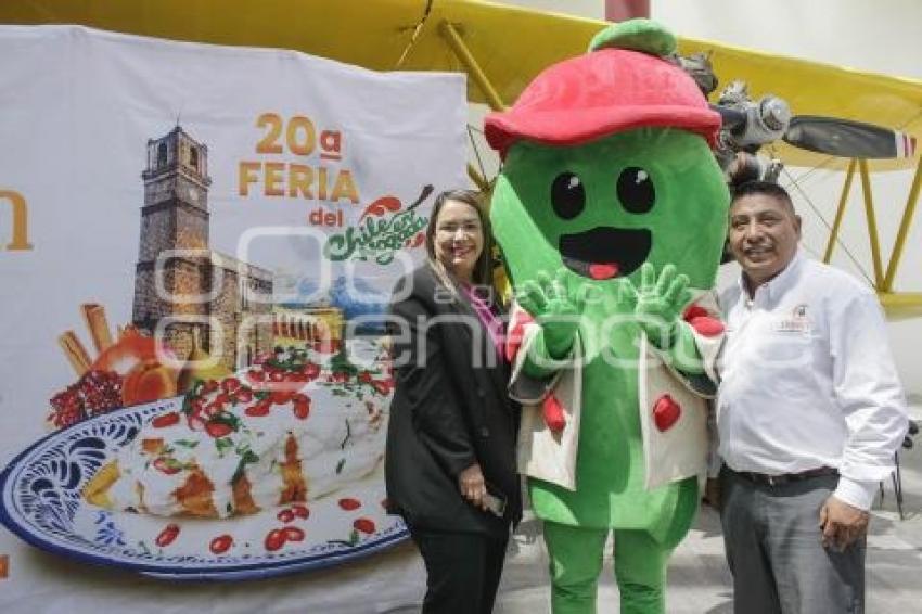 TURISMO . FERIA DEL CHILE EN NOGADA