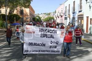 TLAXCALA . MANIFESTACIÓN SINDICATOS