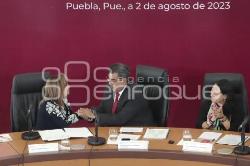 GOBIERNO ESTATAL . FIRMA DE CONVENIO