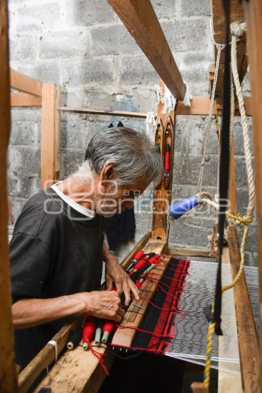 TLAXCALA . ARTESANÍA TEXTIL 