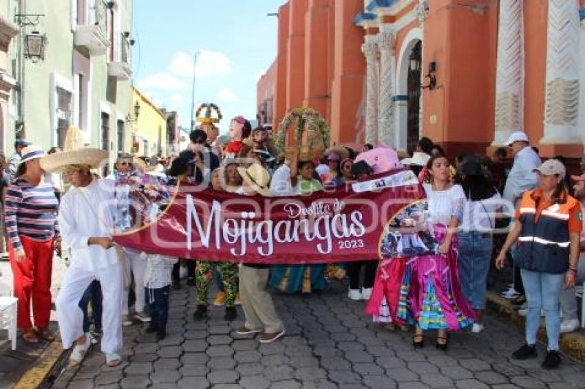 ATLIXCO . DESFILE DE MOJIGANGAS