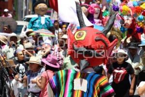 ATLIXCO . DESFILE DE MOJIGANGAS