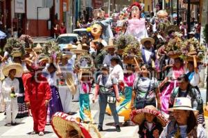 ATLIXCO . DESFILE DE MOJIGANGAS