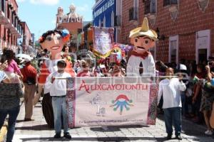 ATLIXCO . DESFILE DE MOJIGANGAS