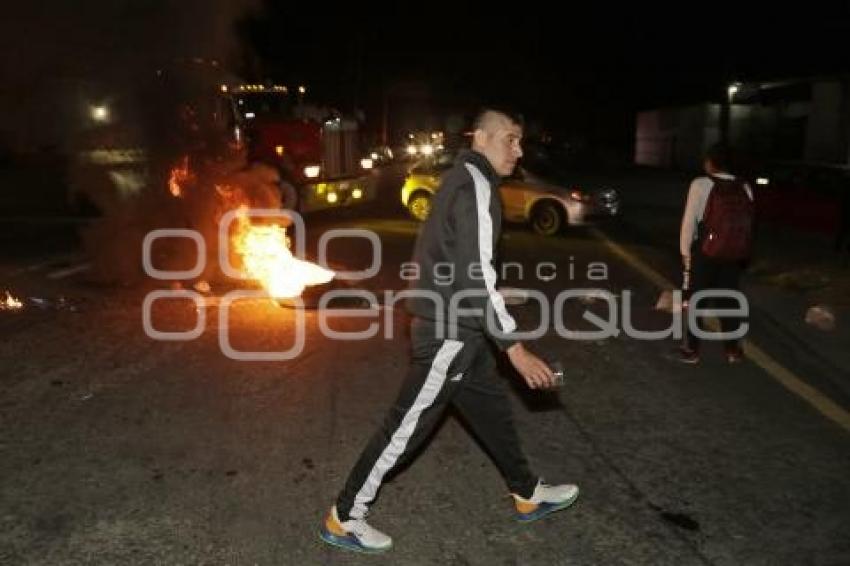 PROTESTA . VÍA CORTA