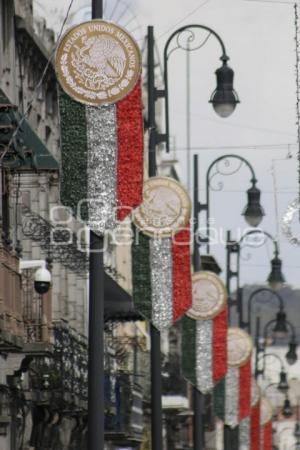 ADORNOS PATRIOS