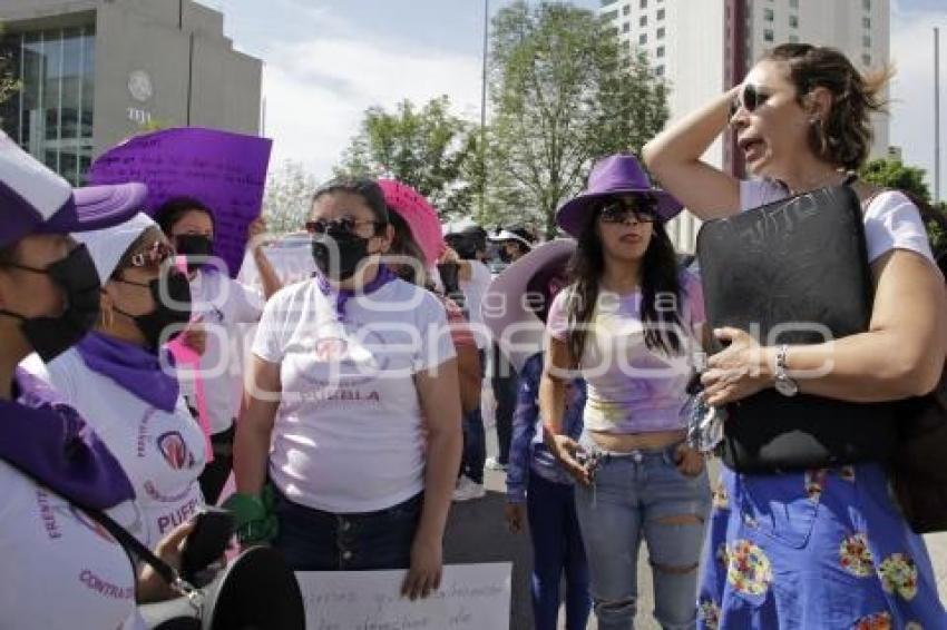 PROTESTA PATRULLA FEMINISTA