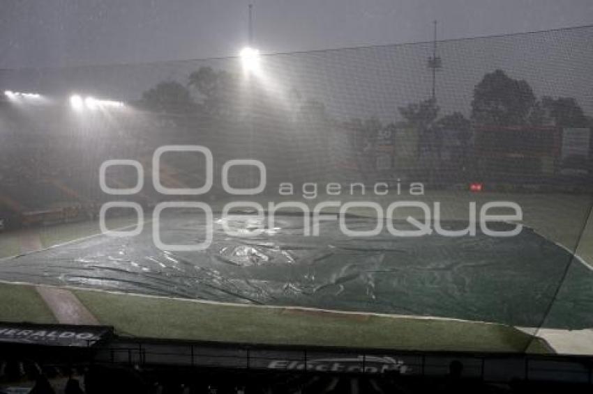 ESTADIO DE BÉISBOL . GRANIZADA