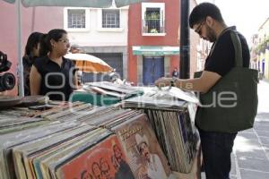 DÍA INTERNACIONAL DEL DISCO DE VINILO