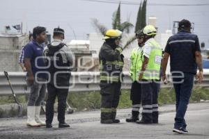 SEGURIDAD . INCENDIO CAMIONETA
