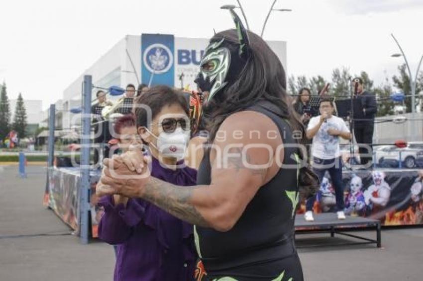 CCU . EXPOSICIÓN LUCHA LIBRE