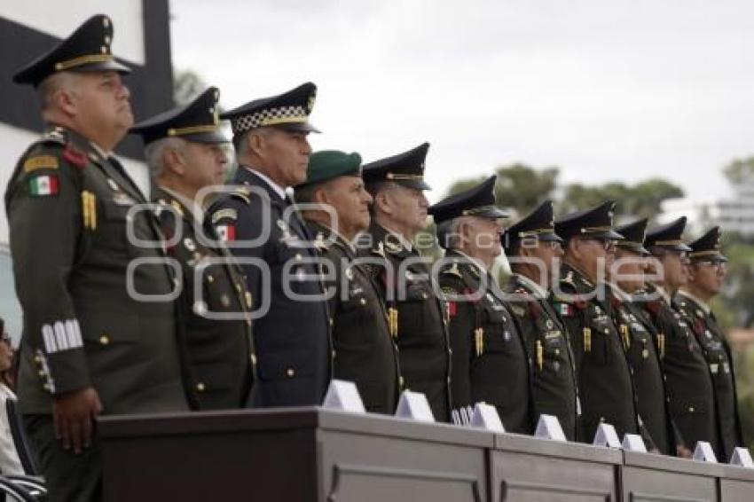 EJÉRCITO . GRADUACIÓN DE SARGENTOS