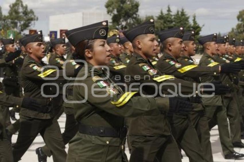 EJÉRCITO . GRADUACIÓN DE SARGENTOS