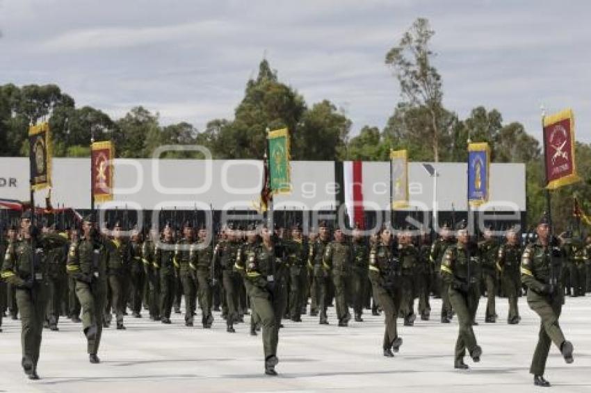 EJÉRCITO . GRADUACIÓN DE SARGENTOS