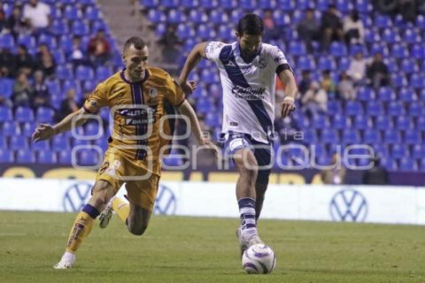 FÚTBOL . CLUB PUEBLA VS SAN LUIS