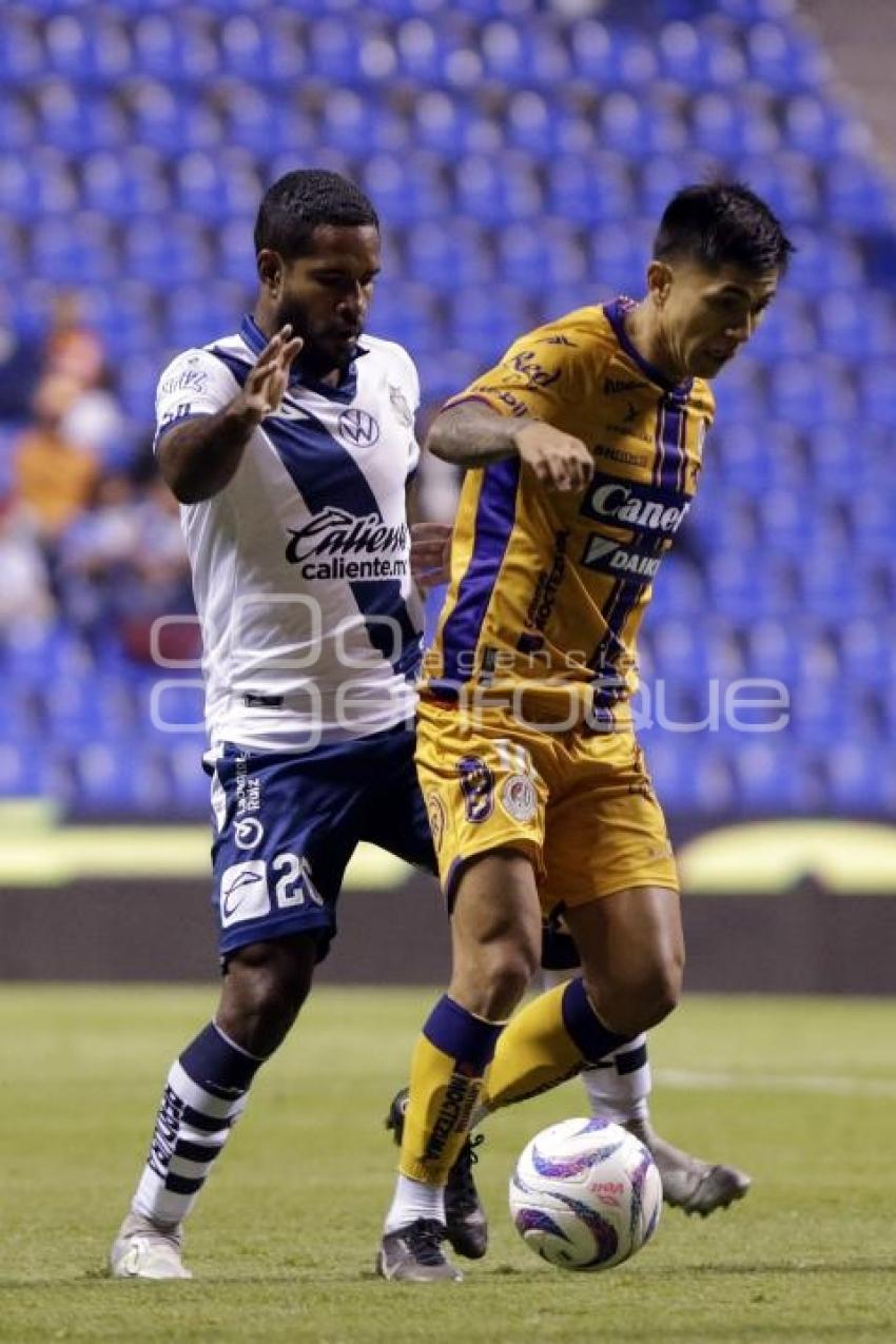 FÚTBOL . CLUB PUEBLA VS SAN LUIS