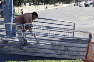 PUENTE PEATONAL