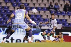 FÚTBOL . CLUB PUEBLA VS SAN LUIS