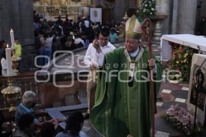 MISA DOMINICAL . CATEDRAL