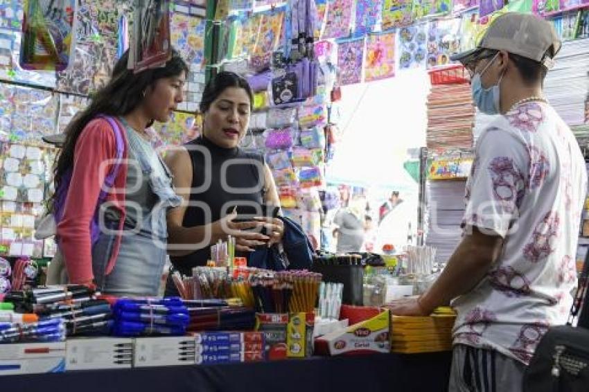 TLAXCALA . ÚTILES ESCOLARES