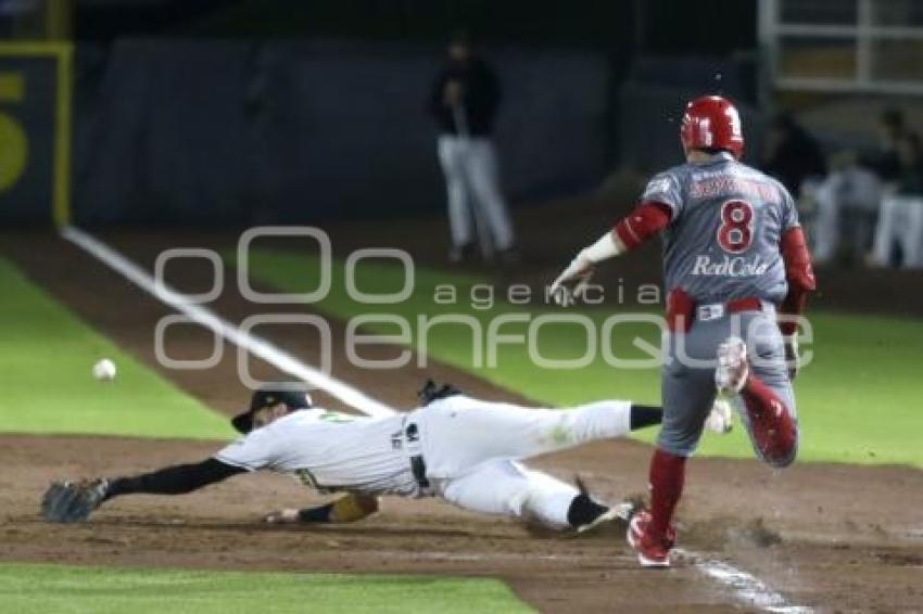 BÉISBOL . PERICOS VS DIABLOS