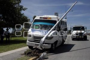 CHOQUE. TRANSPORTE PÚBLICO