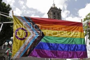 EXPOSICIÓN BANDERAS LGBT