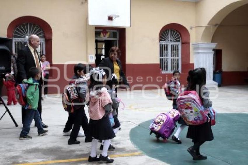 REGRESO A CLASES